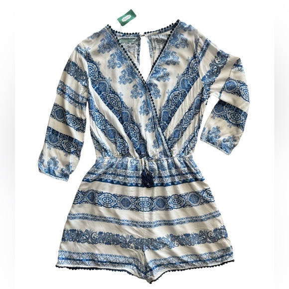 Maurices Pants - NWT Maurice’s Blue & White Printed Romper | Size M